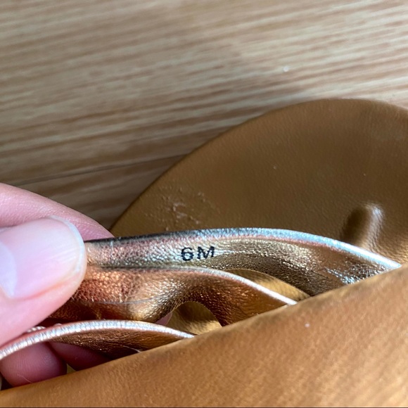 Vionic Rose Gold & Gold Leather Strap Sandals 6M - Picture 5 of 11